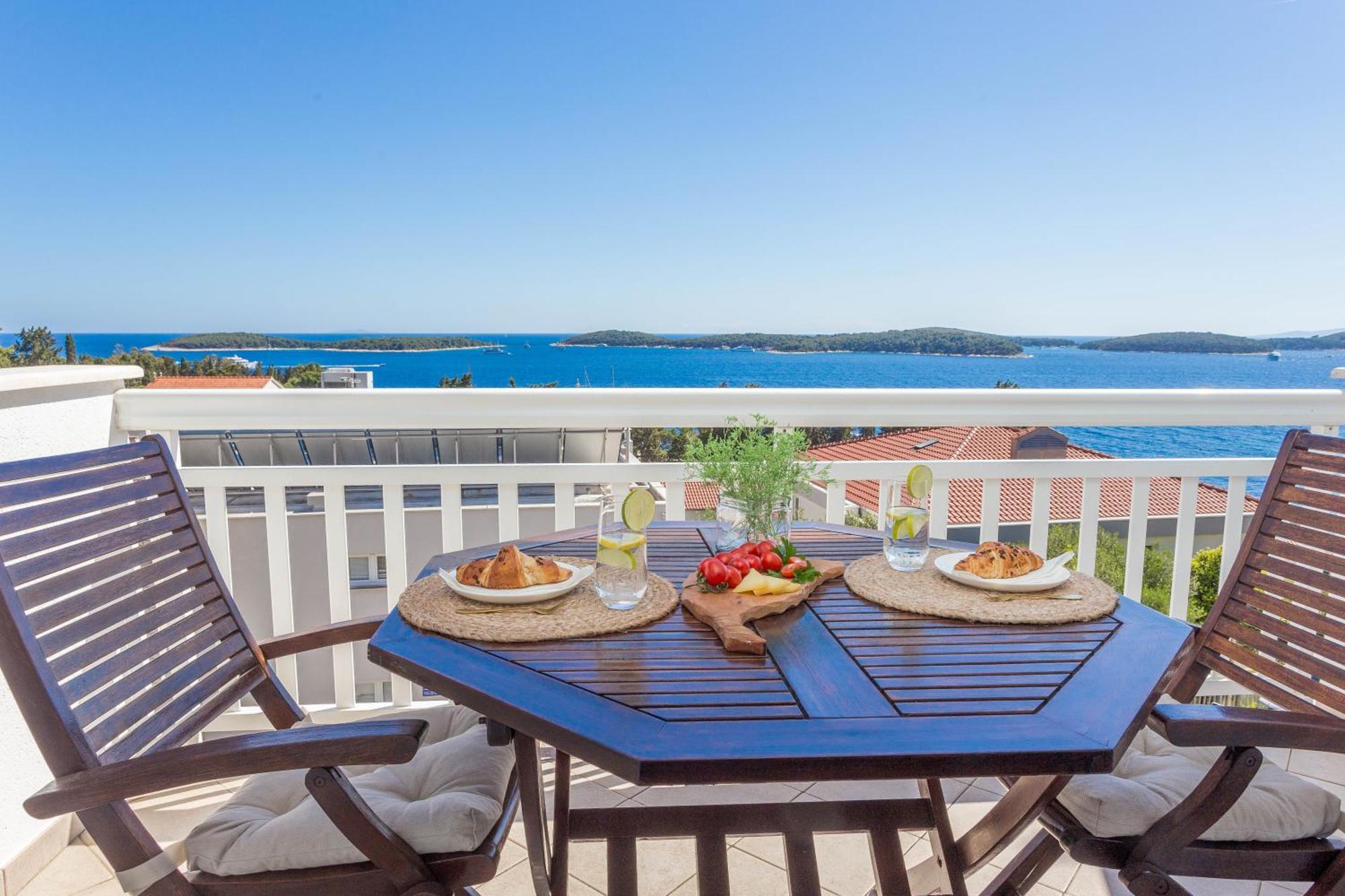 Tia Hvar Top View Apartment Hvar Town Exterior foto